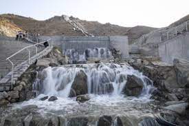 مجهز شدن شهر گردوی جهان به بزرگ‌ترین آبشار مصنوعی غرب کشور