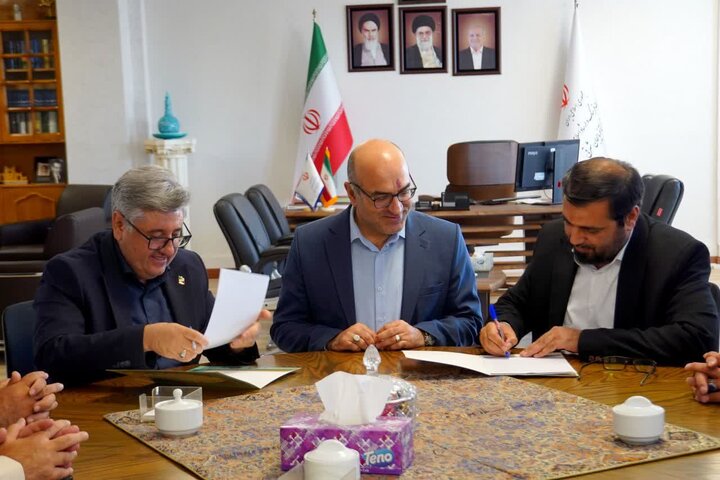 امضای تفاهم‌نامه همکاری فرهنگی و هنری بین کردستان و آذربایجان شرقی