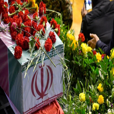 در کمک به جمهورى اسلامى کوتاهى نکنید