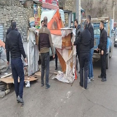 پیاده‌روهای همدان در مالکیت شهرداری، به کام سد معبری‌ها