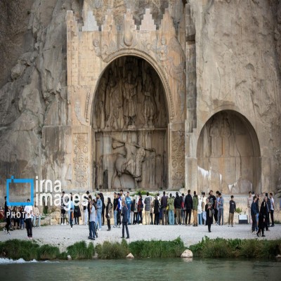 کرمانشاه بهشت سرمایه‌گذاری و نماد آزادی، امنیت و همزیستی فرهنگی است