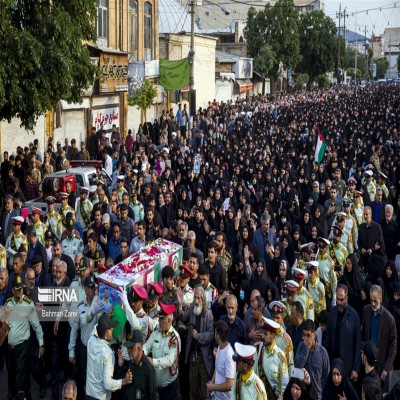 پیکر مطهر 2 شهید مدافع وطن در کرمانشاه تشییع شد