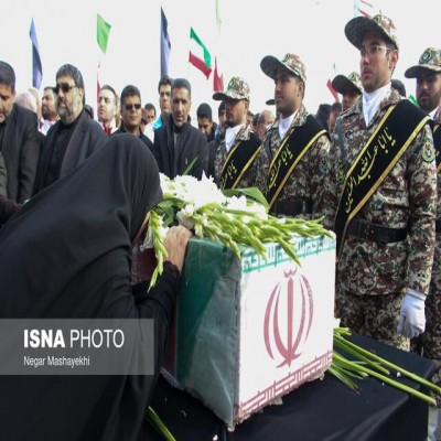 تشییع پیکر مطهر 7 شهید در سرزمین آفتاب؛ تقدیم 30 شهید به خاک پاک وطن