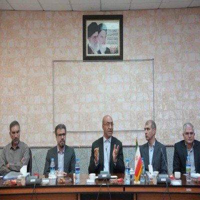 تأکید بر نظارت شبانه‌روزی فرمانداران بر بازار و کالاهای اساسی