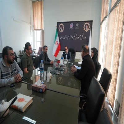 امضای تفاهم‌نامه بین فنی و حرفه‌ای همدان و شرکت تأمین نیاز هنرمندان سفال لالجین