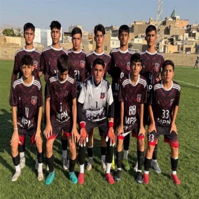 آبیدر کردستان در آستانه انصراف از لیگ‌های کشوری؛ بحران مالی گریبانگیر فوتبال استان