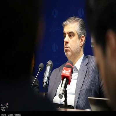 واحد‌های تولیدی و صنعتی استان مرکزی در ایجاد نیروگاه خورشیدی جدیت داشته باشند