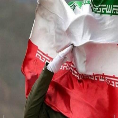 از ولایت دست برندارید