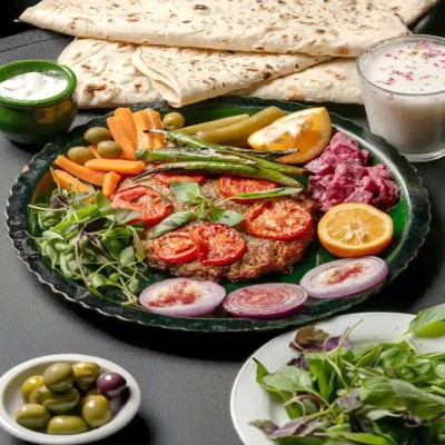 غذا؛ آیینه فرهنگ و فرصت توسعه گردشگری در همدان