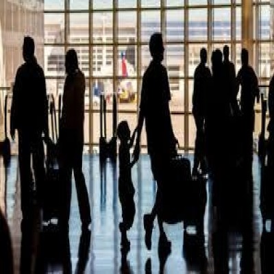 جوانان راهی تهران می‌شوند، همدان در مسیر پیری زودرس قرار می‌گیرد