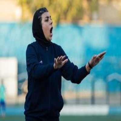 زمین چمن مجموعه کوثر کرمانشاه 10 سال است رها شده