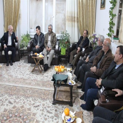 دیدار با چهره قرآنی استان همدان هم‌زمان با برگزاری جشنواره شعر کودک آیات