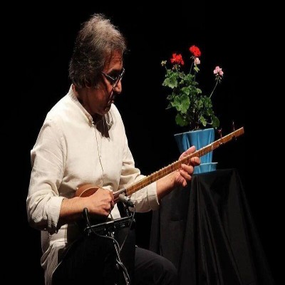 حمید متبسم «رقص سایه‌ها» را منتشر کرد